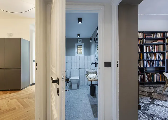 The Designer's Flat By Wonderful Italy
