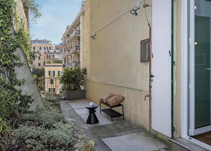 The Designer's Flat By Wonderful Italy * Janov