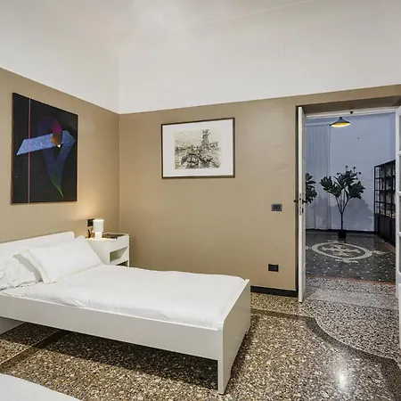 Apartment The Designer's Flat By Wonderful Italy *
